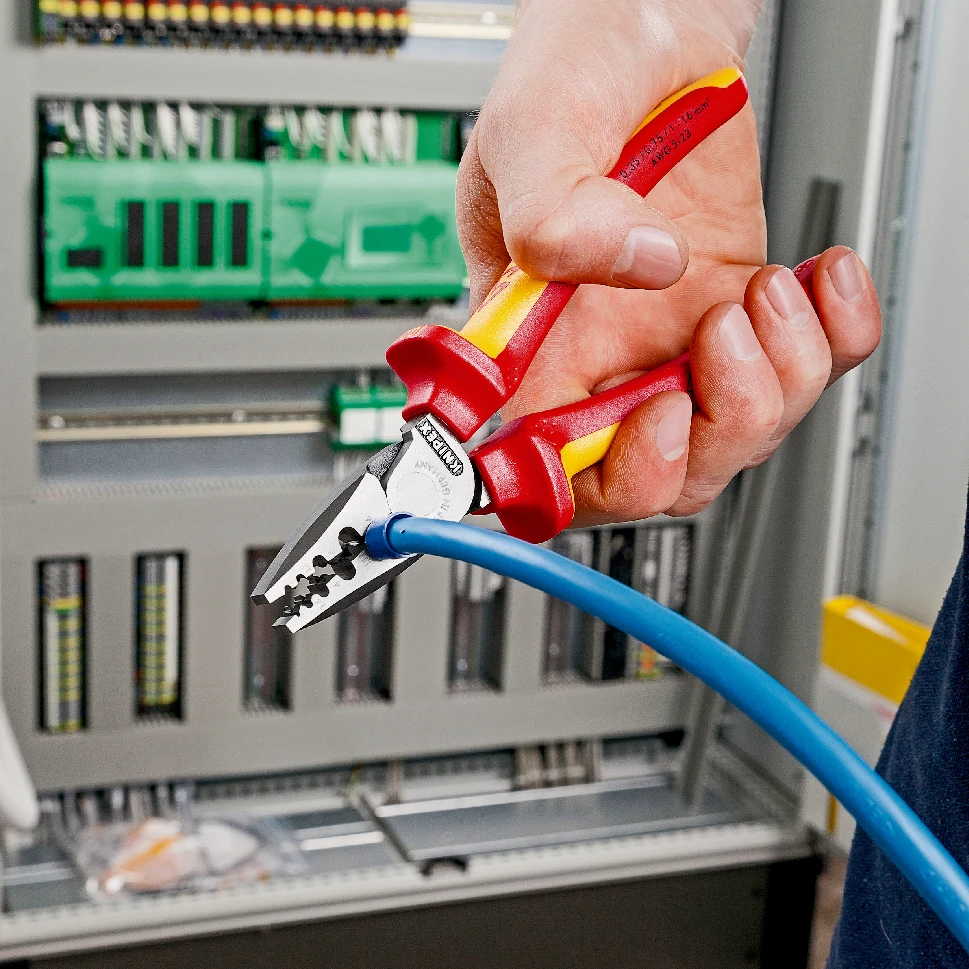 Knipex 97 78 180 VDE Insulated Crimping Pliers For End Sleeves (Ferrules) 180mm 4 Knipex 97 78 180 VDE Insulated Crimping Pliers For End Sleeves (Ferrules) 180mm - Image 2